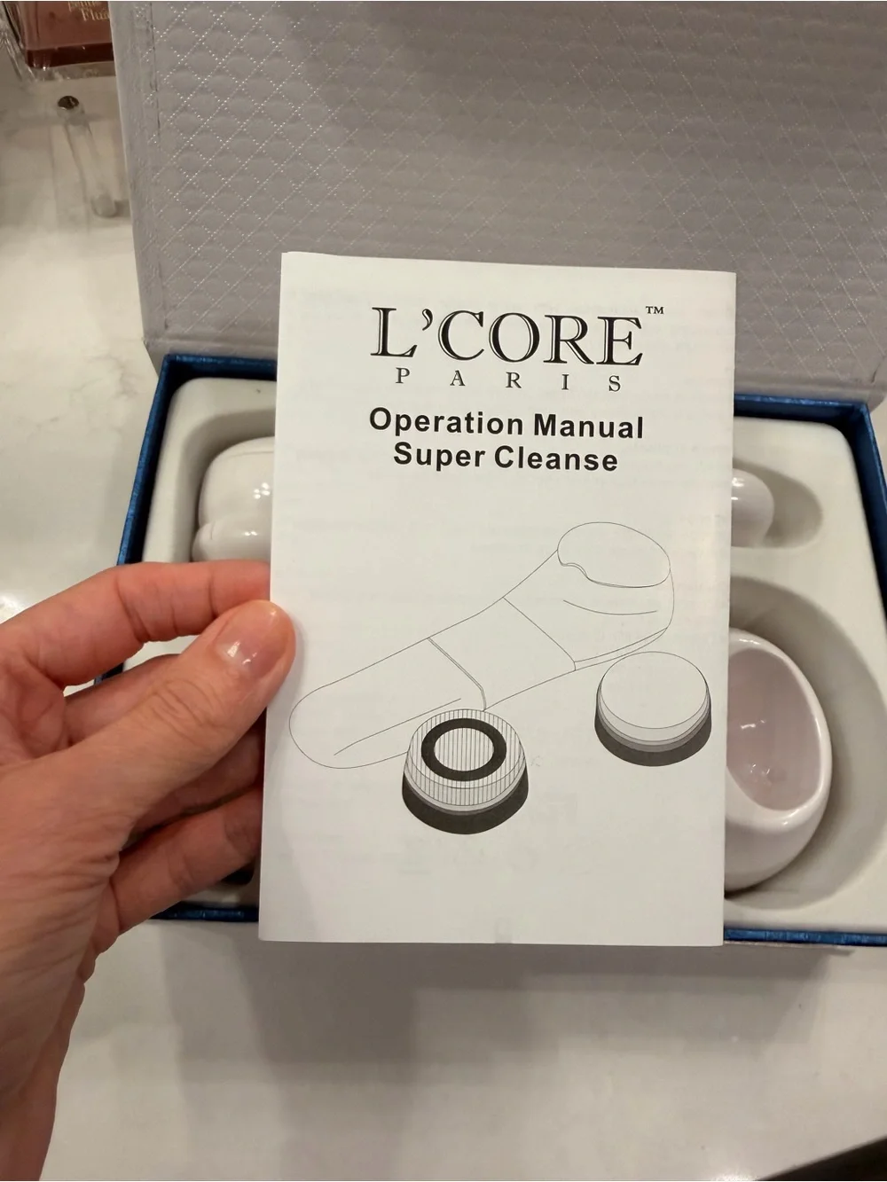 L'CORE Paris Ultra Micro Dermabrasion Brush - White Pearl Box